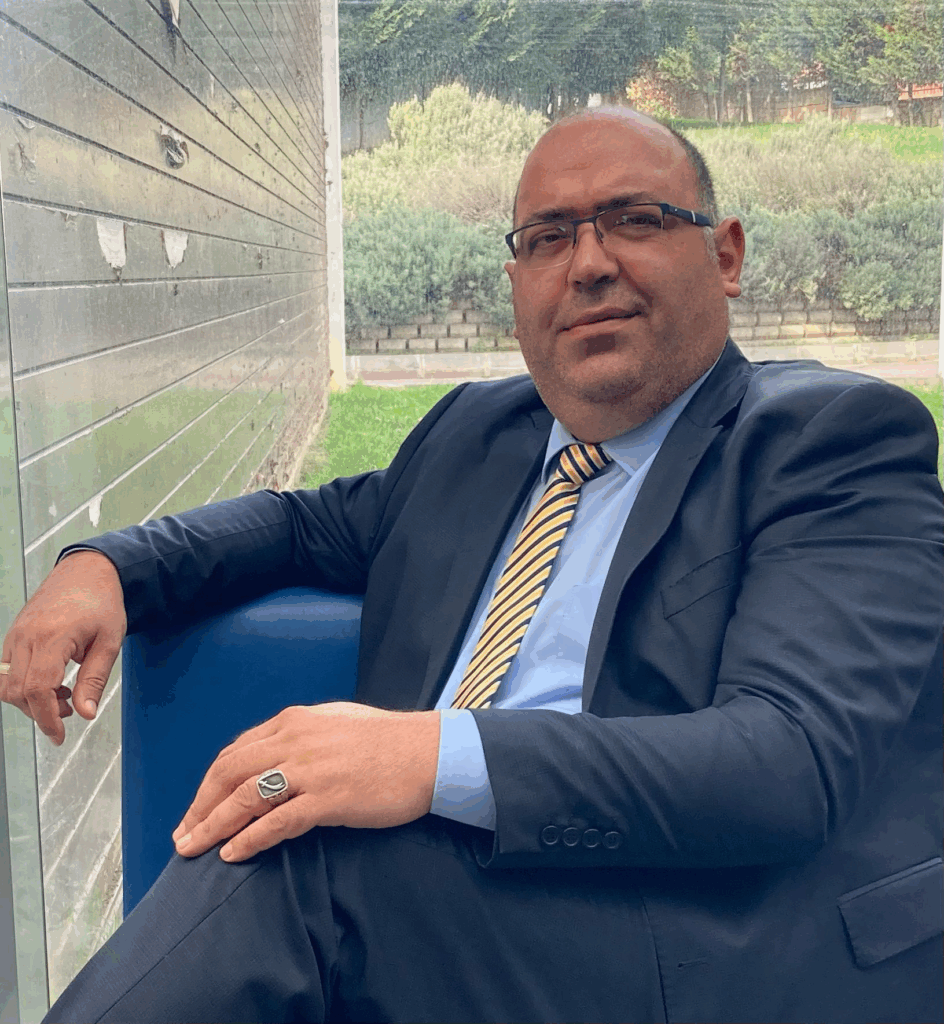 Volkan Özdemir: Siyasetin Sessiz Gücü, Halkın Yüreğine Dokunan Adam