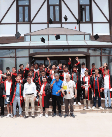 Meslek Liseleri: Gençler ve Veliler İçin Stratejik Bir Seçim