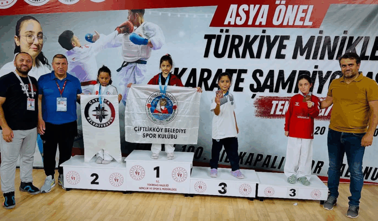 ÇİFTLİKKÖY BELEDİYESPOR’UN MİNİK SPORCUSU TÜRKİYE ŞAMPİYONU OLDU 1 ÇİFTLİKKÖY BELEDİYESPOR’UN MİNİK SPORCUSU TÜRKİYE ŞAMPİYONU OLDU