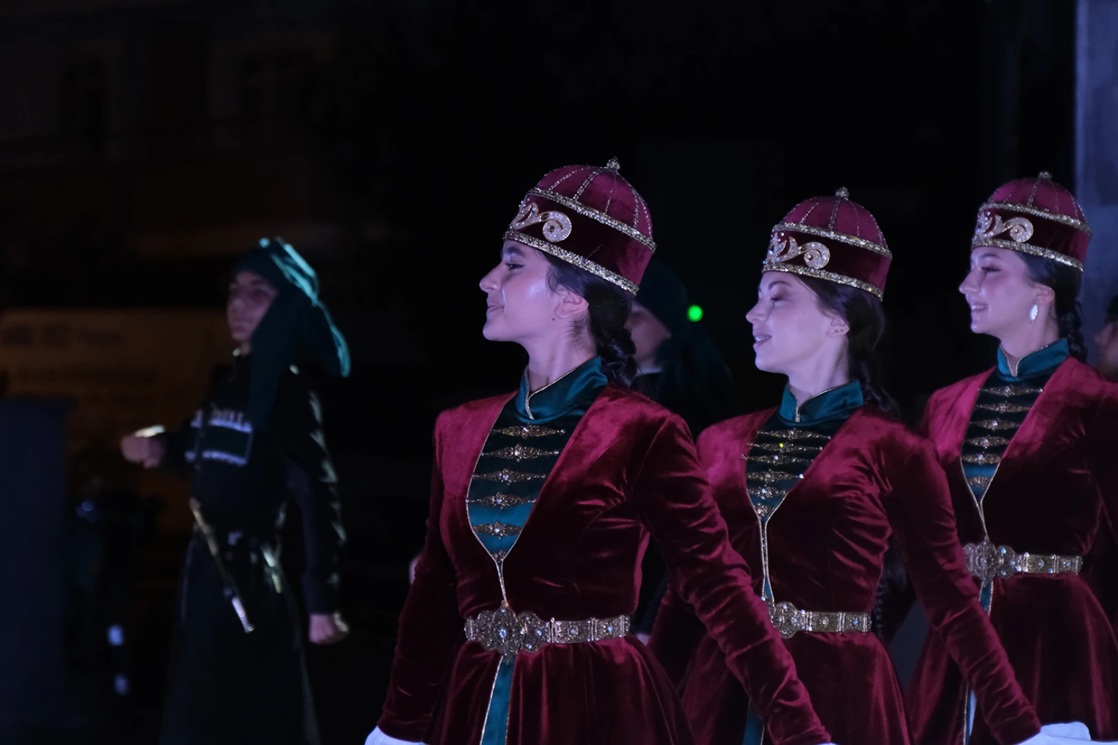 TÜRK DÜNYASI’NIN RENKLERİ ÇİFTLİKKÖY’DE BULUŞTU