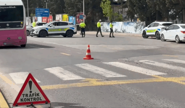 Yalova'da Toplu Taşıma Araçlarına Sıkı Denetim: 66 Sürücüye Ceza