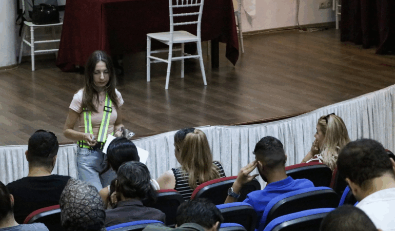 ÇİFTLİKKÖY’DE İSTİHDAM OFİSİ’NİN TOPLU MÜLAKATINA YOĞUN İLGİ