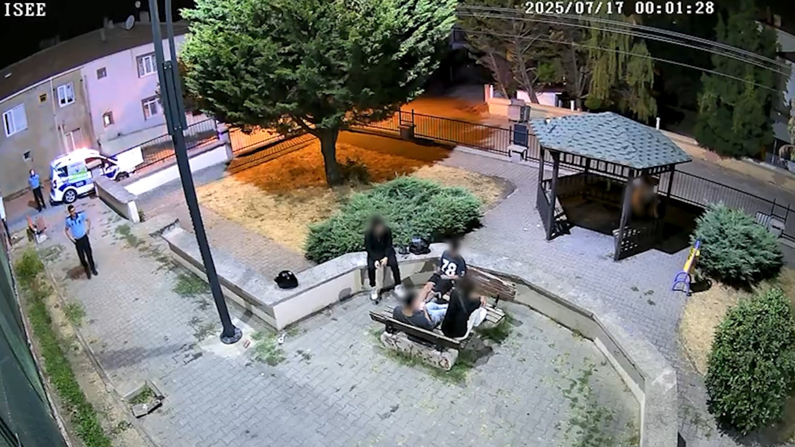 PARKTA ÇEVREYE SAYGISIZLIĞA 'ÇEVRE ZABITA'DAN ANINDA MÜDAHALE