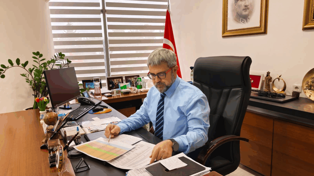 Yalova Eğitim ve Araştırma Hastanesi'ne Ulaşım Rahatlıyor: Yol Ay Sonunda Açılıyor, 190 Araçlık Otopark Geliyor