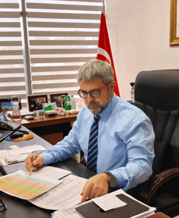 Yalova Eğitim ve Araştırma Hastanesi'ne Ulaşım Rahatlıyor: Yol Ay Sonunda Açılıyor, 190 Araçlık Otopark Geliyor