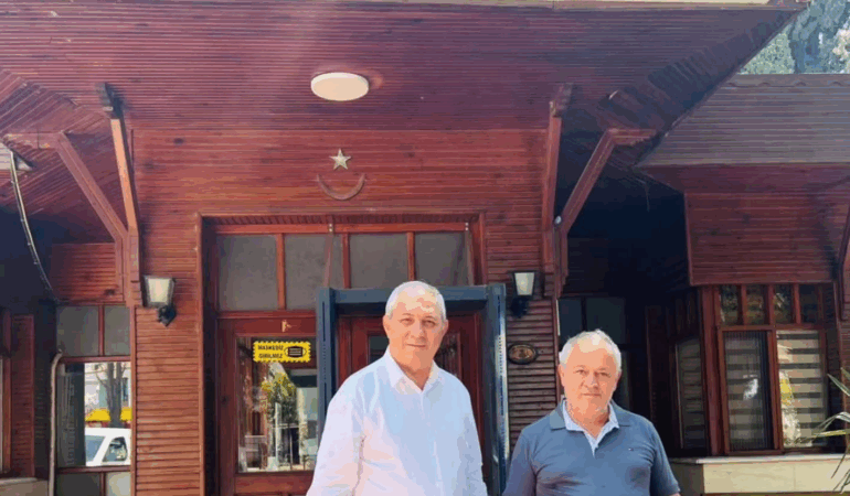 YTSO Başkanı Demiryürek’ten Mezarlıklar Müdürü’ne Ziyaret 1 YTSO Başkanı Demiryürek’ten Mezarlıklar Müdürü’ne Ziyaret