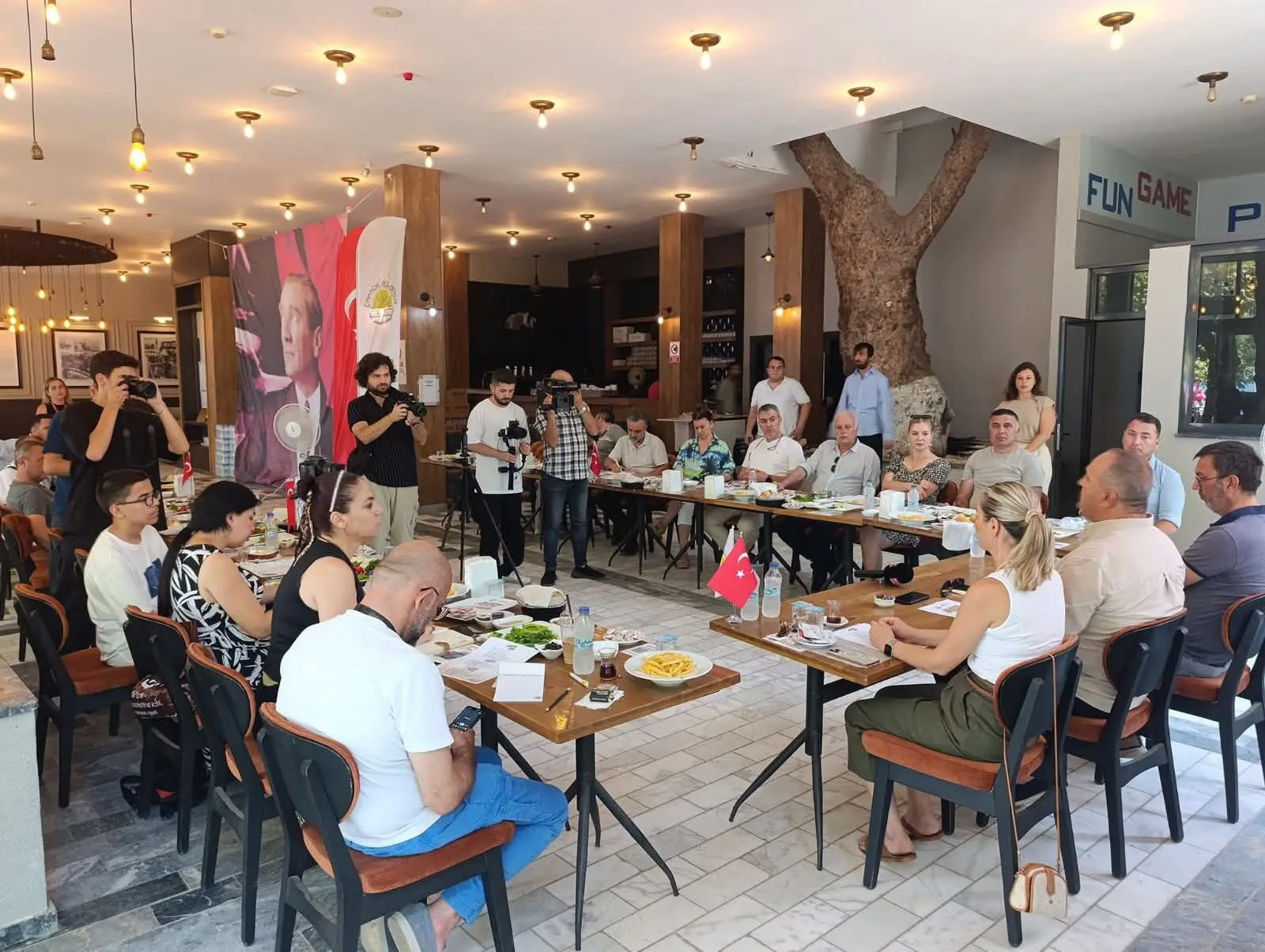Başkan Avni Kurt’tan Basın Bayramında Festival ve Hizmet Sunumu: 18. Altın Çınar Festivali Programı Açıklandı