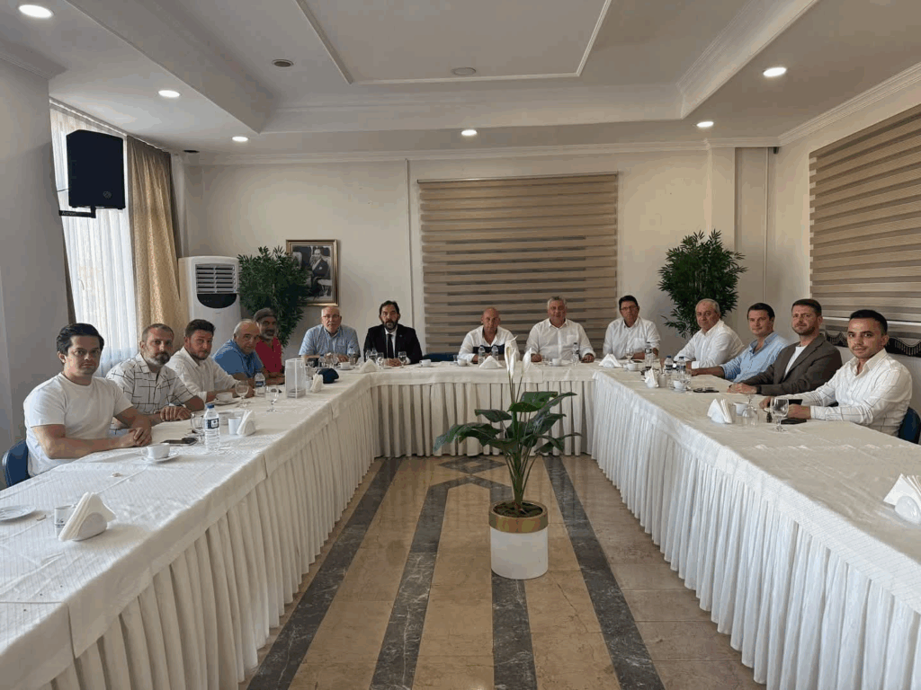 Yalova’da Yalovaspor İçin Güç Birliği: Yeni Sezon Öncesi Yol Haritası Belirlendi