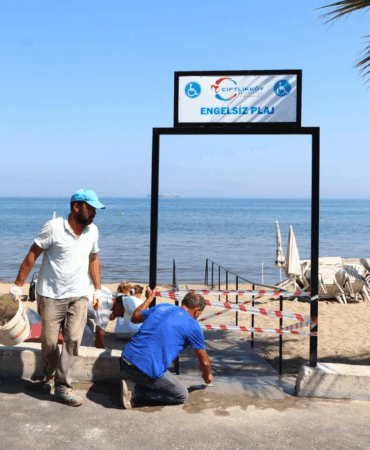 ÇİFTLİKKÖY BELEDİYESİ ENGELSİZ DENİZ KEYFİ İÇİN HAREKETE GEÇTİ