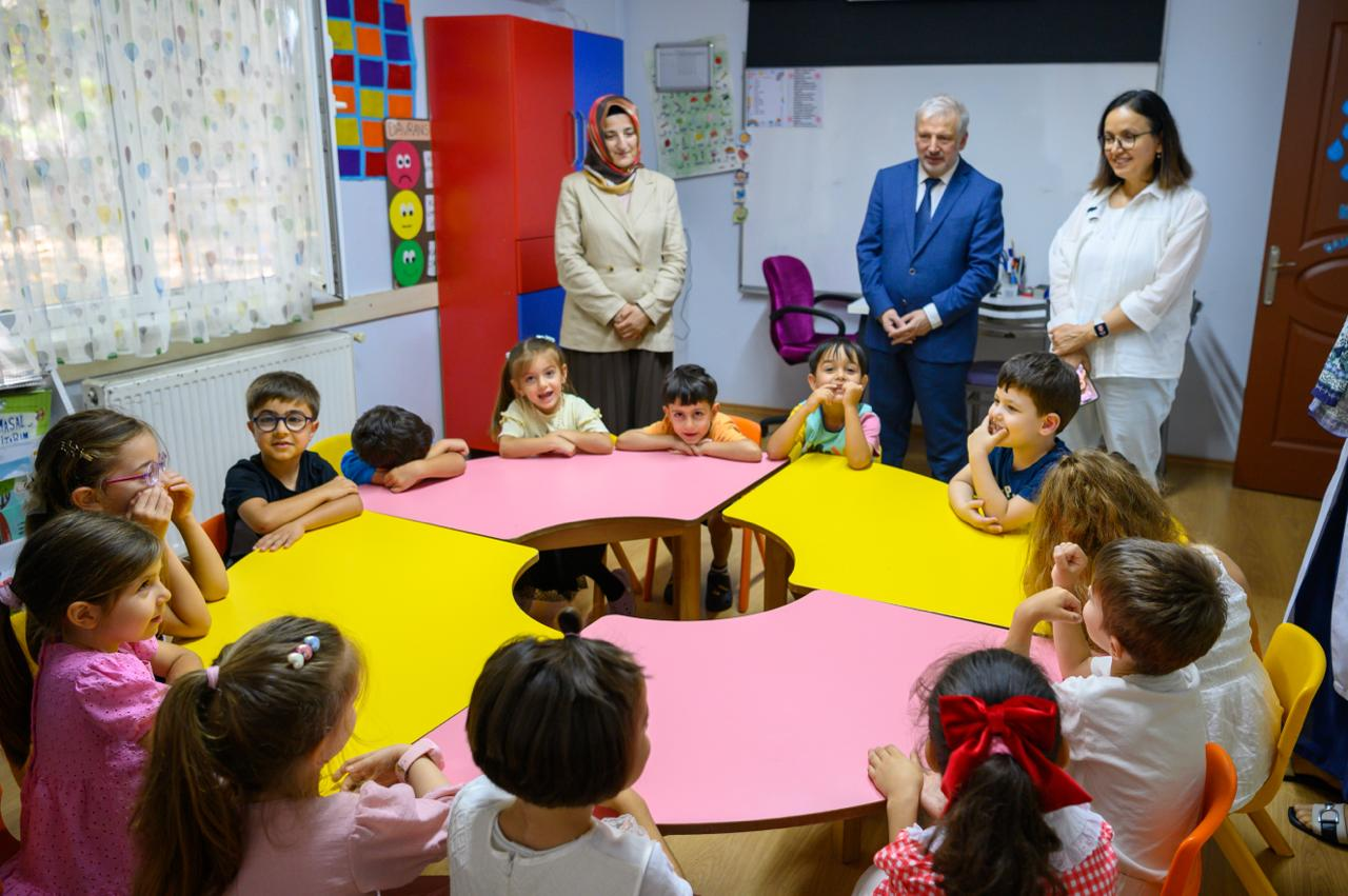 VALİ DR. HÜLYA KAYA’DAN YAZ KUR’AN KURSLARINA ZİYARET