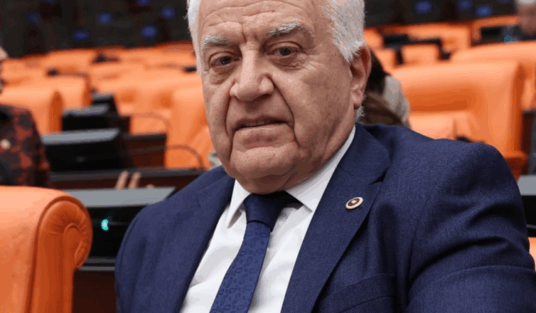 CHP'li Vekil Tahsin Becan'dan TBMM’de Yalova Tepkisi: “Yalova Üretiyor, Gelir Başka İllere Yazılıyor” 6 CHP'li Vekil Tahsin Becan'dan TBMM’de Yalova Tepkisi: “Yalova Üretiyor, Gelir Başka İllere Yazılıyor”