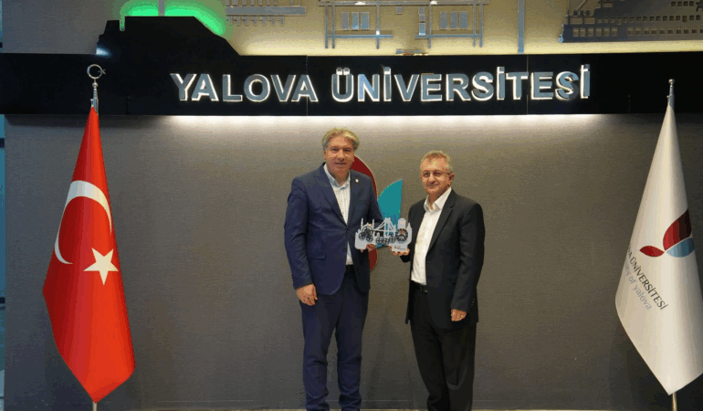 Rektör Prof. Dr. Atsü’den Yalova Üniversitesi Rektörü Prof. Dr. Bahçekapılı’ya Nezaket Ziyareti