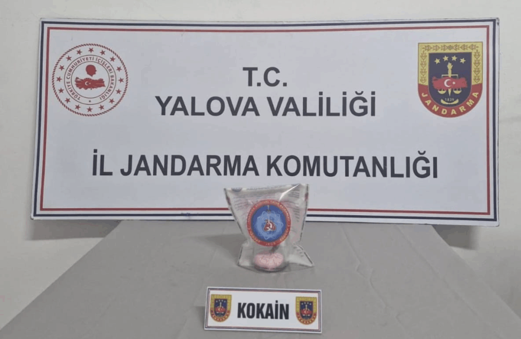 Zehir Tacirlerine Geçit Yok: Jandarma 3 Şüpheliyi Yakaladı