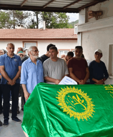 Yalova’nın Sevilen İsmi Halil İbrahim Özdek Son Yolculuğuna Uğurlandı