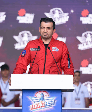 SELÇUK BAYRAKTAR YARIN YALOVA’DA OLACAK