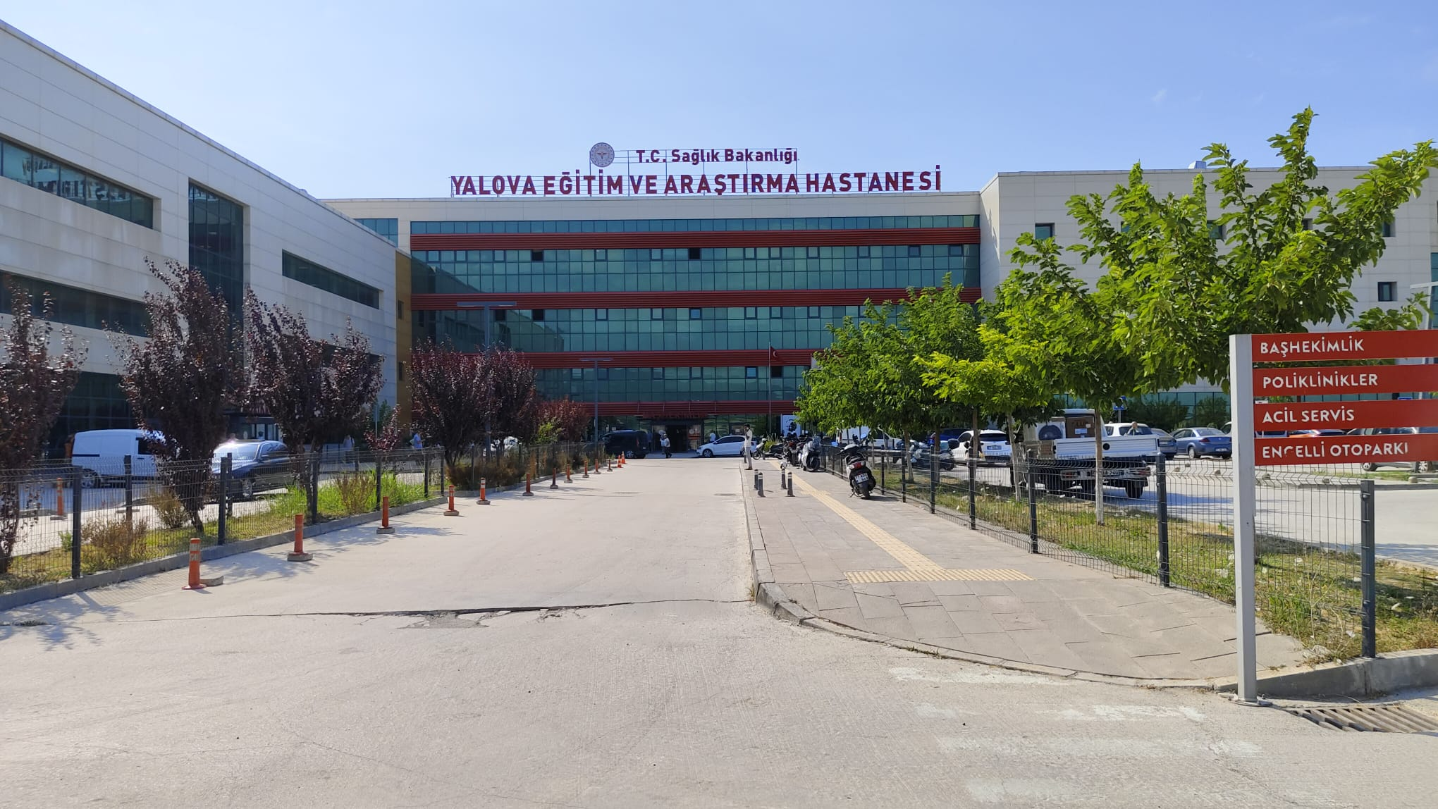 YALOVA SAĞLIK HİZMETLERİNDE YENİ DÖNEM: RANDEVU YOĞUNLUĞUNA AFİLİASYON VE MESAİ DIŞI POLİKLİNİK DOPİNGİ 4 YALOVA SAĞLIK HİZMETLERİNDE YENİ DÖNEM: RANDEVU YOĞUNLUĞUNA AFİLİASYON VE MESAİ DIŞI POLİKLİNİK DOPİNGİ