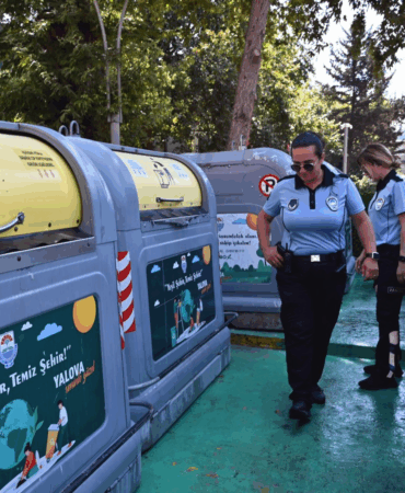 ÇÖP BİDONLARI BOŞ OLMASINA RAĞMEN YERE ATILAN ATIK CEZAYLA SONUÇLANDI