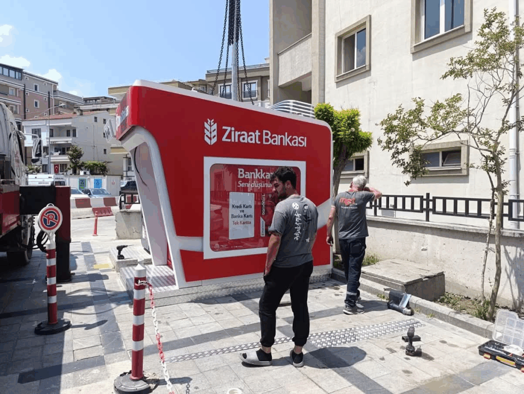 Çınarcık Belediyesi’nden Vatandaşa Kolaylık: Ziraat Bankası ATM’si Hizmete Girdi