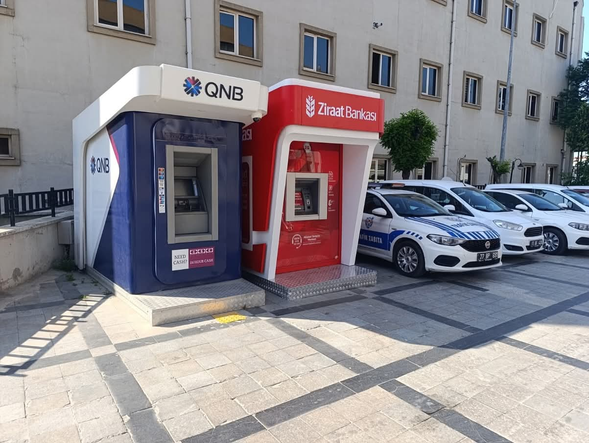 Çınarcık Belediyesi’nden Vatandaşa Kolaylık: Ziraat Bankası ATM’si Hizmete Girdi 4 Çınarcık Belediyesi’nden Vatandaşa Kolaylık: Ziraat Bankası ATM’si Hizmete Girdi