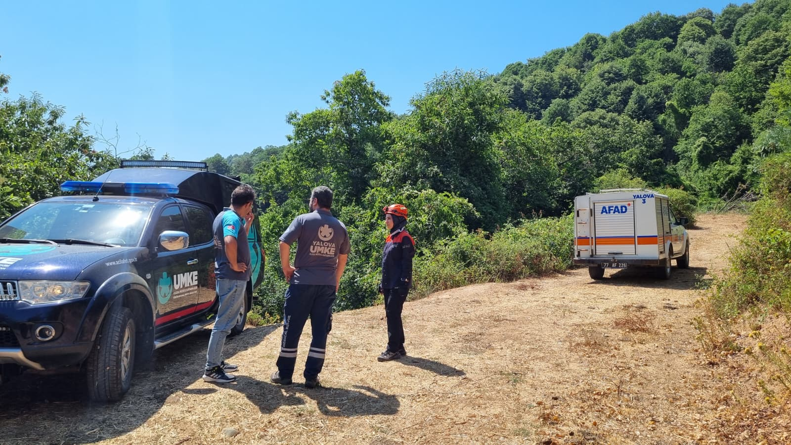 Gökçedere Barajı Mevkiinde Yaşlı Vatandaşın Tahliyesi: Ekipler Zorlu Araziye Rağmen Müdahale Etti 7 Gökçedere Barajı Mevkiinde Yaşlı Vatandaşın Tahliyesi: Ekipler Zorlu Araziye Rağmen Müdahale Etti