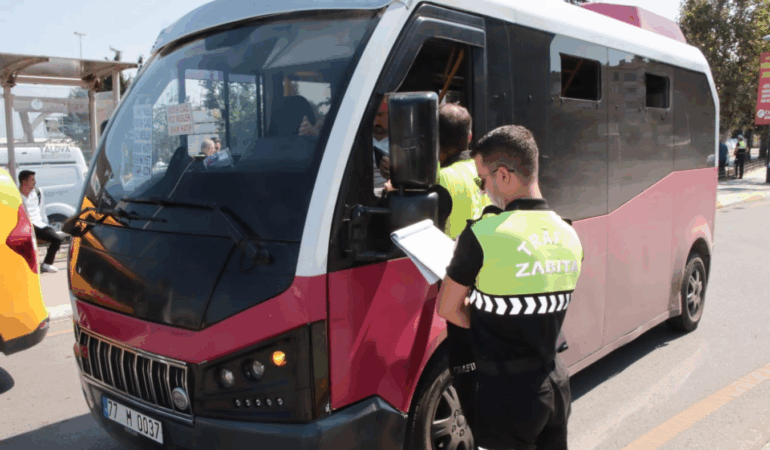 YALOVA BELEDİYESİ’NDEN M PLAKALI MİNİBÜSLERE KAPSAMLI DENETİM