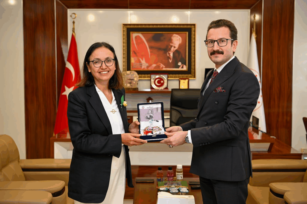 YALOVA VALİSİ DR. HÜLYA KAYA’DAN İDARE MAHKEMESİ BAŞKANINA HAYIRLI OLSUN ZİYARETİ