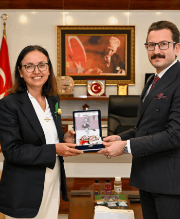 YALOVA VALİSİ DR. HÜLYA KAYA’DAN İDARE MAHKEMESİ BAŞKANINA HAYIRLI OLSUN ZİYARETİ