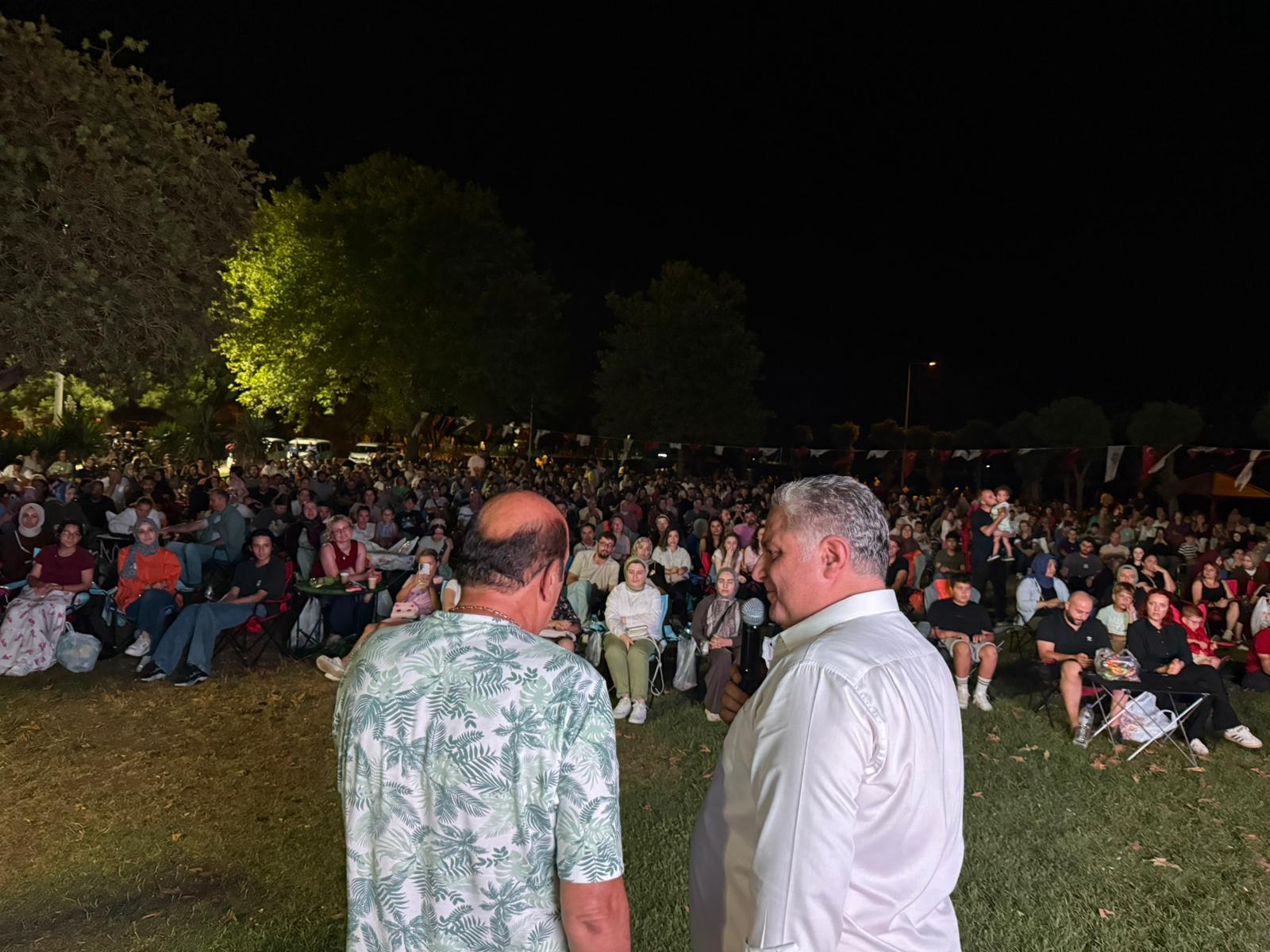 YALOVA BELEDİYESİ'NDEN AÇIK HAVADA SİNEMA KEYFİ
