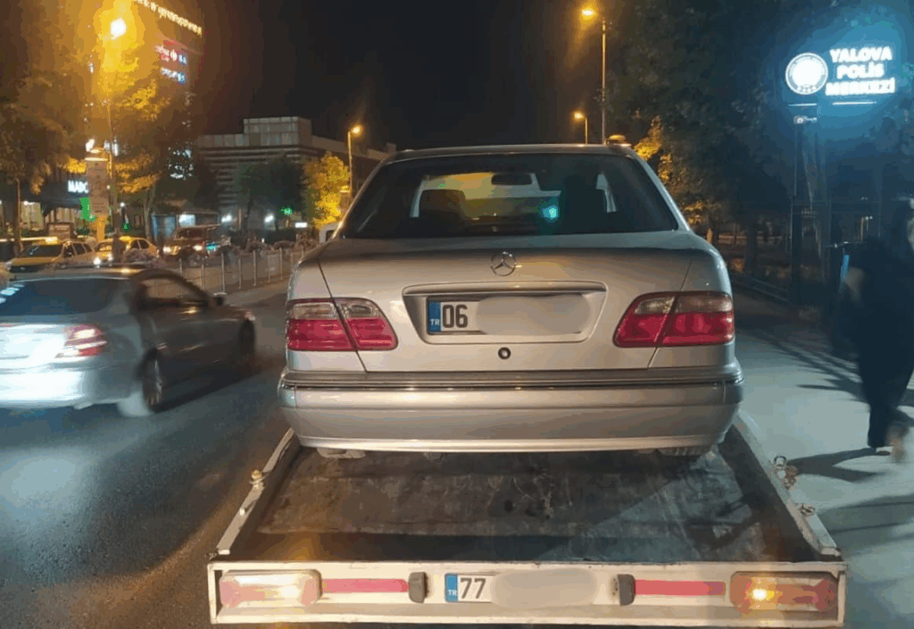 Yalova’da Sahte Plakalı Araç Tespit Edildi: Sürücü Hakkında Adli İşlem Başlatıldı