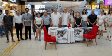 YALOVA ÜNİVERSİTESİ REKTÖRÜ PROF. DR. BAHÇEKAPILI'DAN TANITIM STANDINA ZİYARET