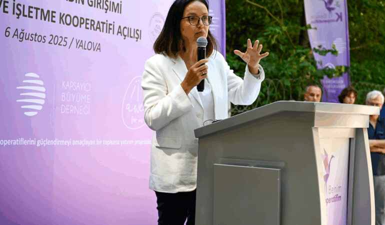 Yalova’da Kadın Kooperatifine Destek: Vali Kaya Açılışa Katıldı 1 Yalova’da Kadın Kooperatifine Destek: Vali Kaya Açılışa Katıldı