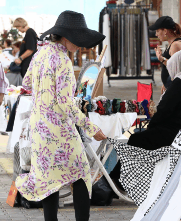 ÇİFTLİKKÖY’DE HER CUMA, KADIN EL EMEĞİ PAZARI GÜNÜ!