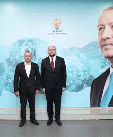 Eski Yalova Belediye Başkanı Mustafa Tutuk’tan AK Parti Genel Merkezine Ziyaret