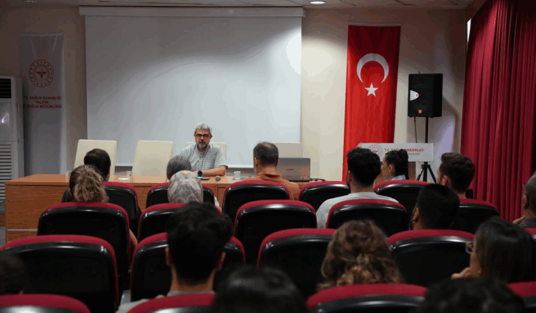 Yalova’da Ağız ve Diş Sağlığı Hizmetleri Değerlendirme Toplantısı Gerçekleştirildi