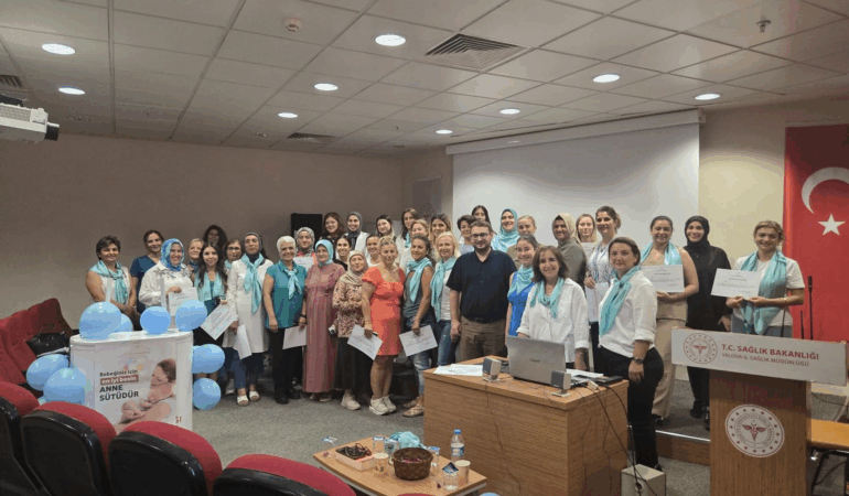 YALOVA’DA DÜNYA EMZİRME HAFTASI KAPSAMINDA “BEBEK DOSTU SAĞLIK ÇALIŞANI” SEMPOZYUMU DÜZENLENDİ
