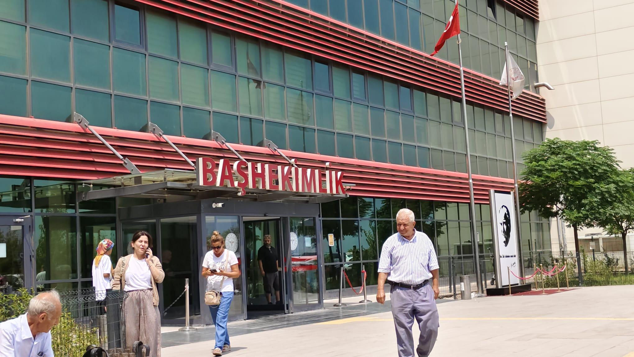Yalova Eğitim ve Araştırma Hastanesi Bölgenin Sağlık Üssü Haline Geldi: Günde 6 Bine Yakın Hastaya Hizmet Veriliyor