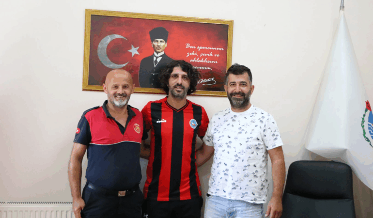 ÇİFTLİKKÖY BELEDİYESPOR TRANSFERDE HAREKETE GEÇTİ
