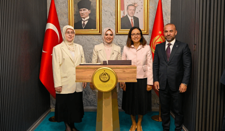 AİLE VE SOSYAL HİZMETLER BAKANI GÖKTAŞ, YALOVA’DA BİR DİZİ ZİYARET GERÇEKLEŞTİRDİ