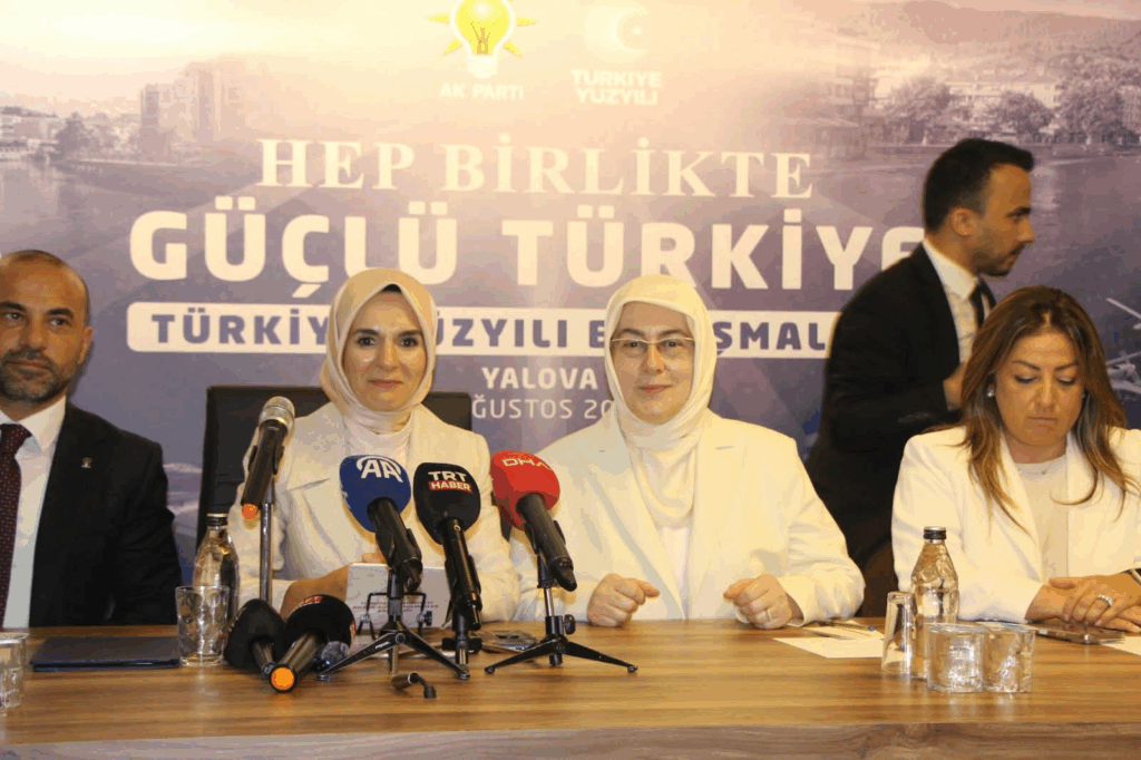 AİLE VE SOSYAL HİZMETLER BAKANI GÖKTAŞ, YALOVA’DA BİR DİZİ ZİYARET GERÇEKLEŞTİRDİ
