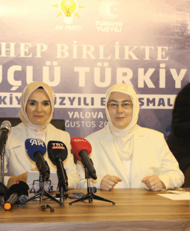 AİLE VE SOSYAL HİZMETLER BAKANI GÖKTAŞ, YALOVA’DA BİR DİZİ ZİYARET GERÇEKLEŞTİRDİ