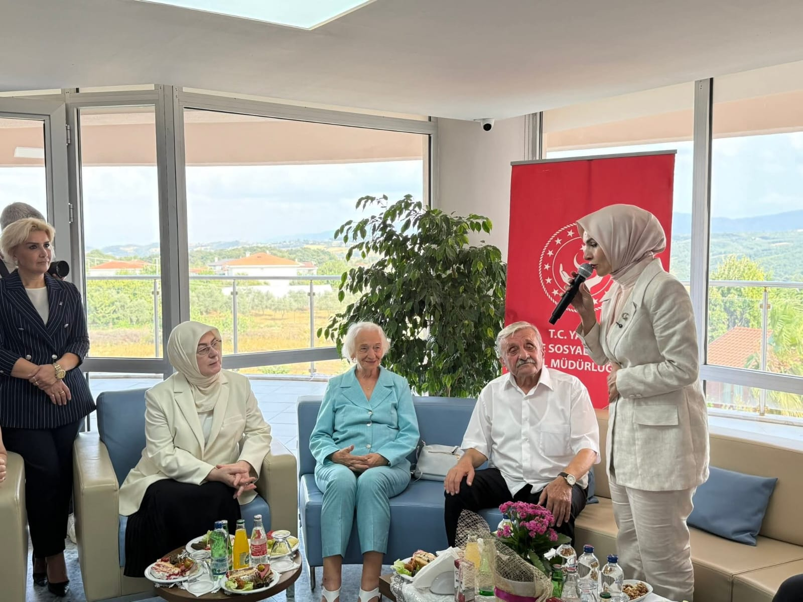 AİLE VE SOSYAL HİZMETLER BAKANI GÖKTAŞ, YALOVA’DA BİR DİZİ ZİYARET GERÇEKLEŞTİRDİ