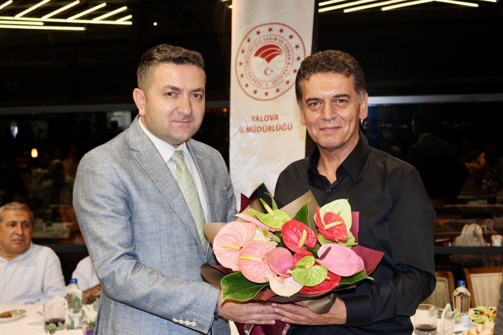 SELÇUK YAMAN’A DUYGUSAL VEDA