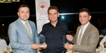 SELÇUK YAMAN’A DUYGUSAL VEDA