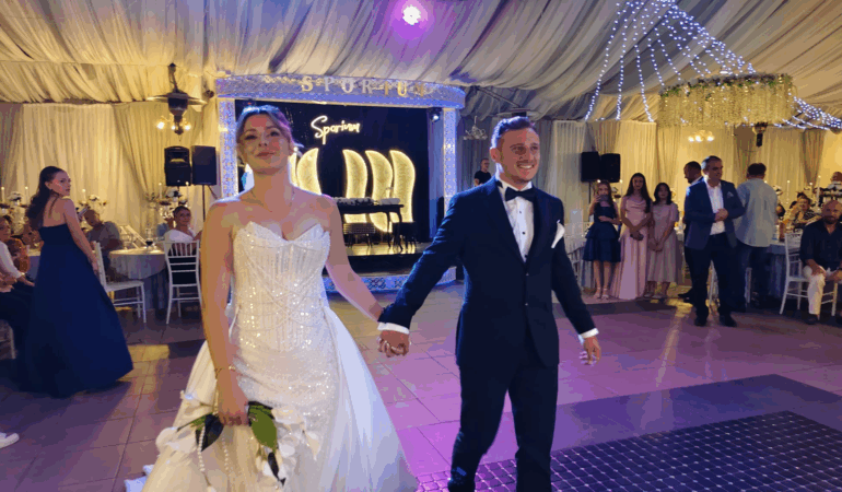 Yalova’da Görkemli Düğün: Alperen Topçular ve Beyza Nördal Dünyaevine Girdi