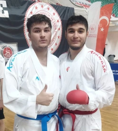 ÇİFTLİKKÖY BELEDİYESPOR’DAN KARATE PREMİER LİG’DE BÜYÜK BAŞARI