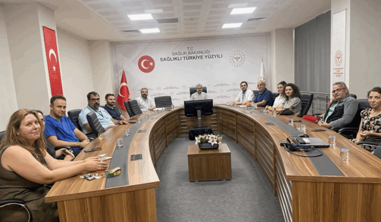 Yalova Eğitim ve Araştırma Hastanesi’nde Sağlık Hizmetlerinde İyileştirme Toplantısı 6 Yalova Eğitim ve Araştırma Hastanesi’nde Sağlık Hizmetlerinde İyileştirme Toplantısı