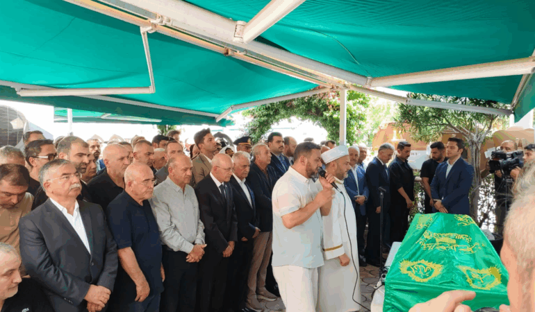 Hazine ve Maliye Bakanı Mehmet Şimşek’in Ağabeyi Yalova’da Son Yolculuğuna Uğurlandı