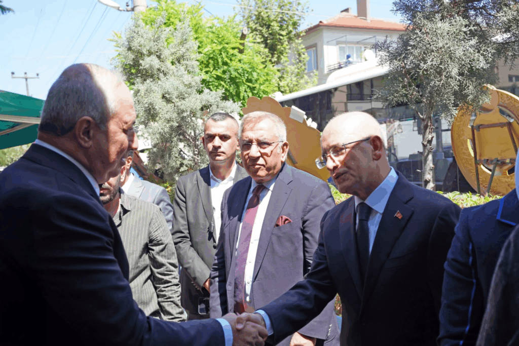 YTSO Başkanı Demiryürek, Bakan Şimşek’in Ağabeyinin Cenazesine Katıldı