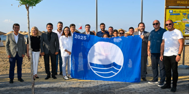 Kocadere Plajı’nda Mavi Bayrak Göndere Çekildi.
