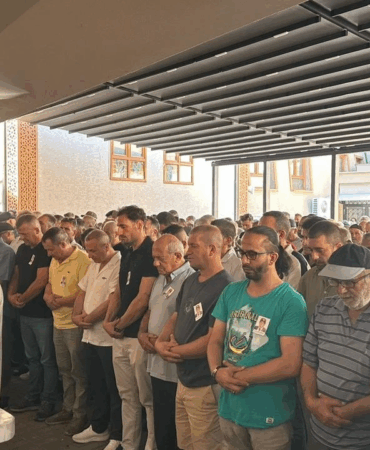 Yalovaspor’un Efsane Başkanı Erdinç Erkorkmaz, Son Yolculuğuna Uğurlandı